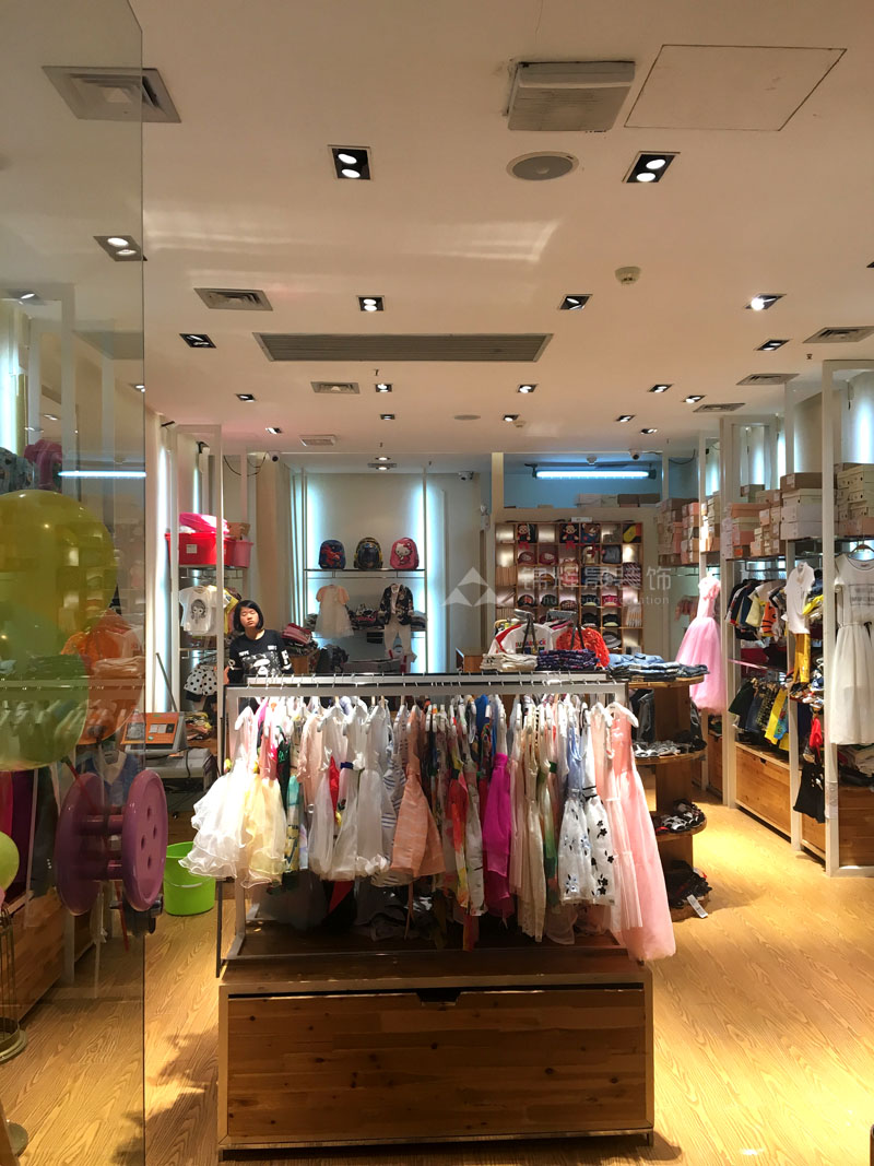 豆京基童装店02.jpg